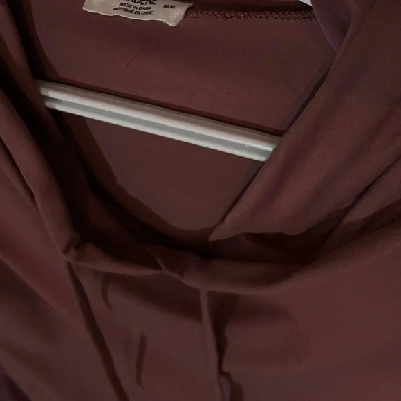 Medium cropped hoodie - Picture 4 of 6